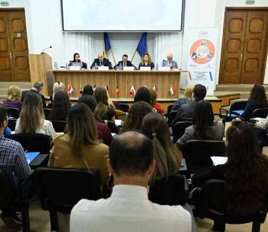 Judecătorii sunt sfătuiți să recomande concilierea dintre consumatori și bănci la începutul proceselor din instanțe