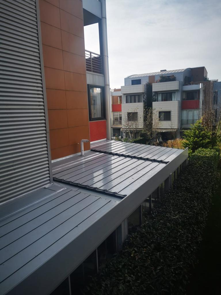 Pergola auto retractabila