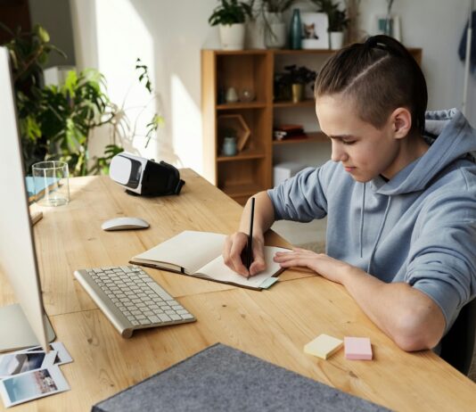 Cursuri de engleza online pentru copii – o modalitate simpla prin care te asiguri ca copilul tau va incepe scoala cu dreptul cursuri engleza online copii