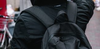 Rucsac personalizat care combină utilul cu identitatea ta de brand