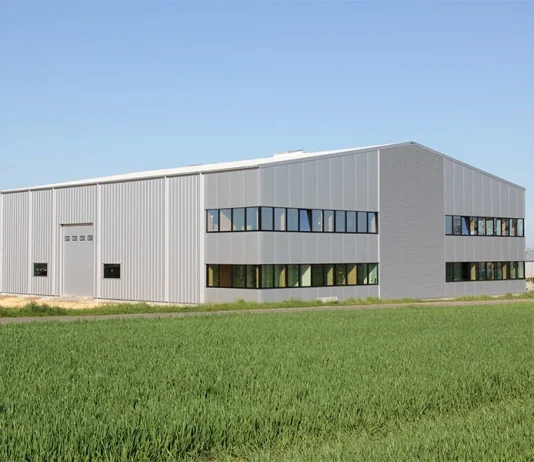 Partenerul tău de încredere în materiale pentru construcții, profile trapez, panouri termoizolante și uși industrial