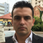 între „benzină, lichid de parbriz” și sticla fluturată prin bar – Ziarul Incisiv de Prahova