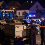 „Instructorul de etică” de la Blejoi trece pe tractor cu remorcă penală -Grădinița de cadre a IPJ Prahova– sezonul XXIX – Ziarul Incisiv de Prahova