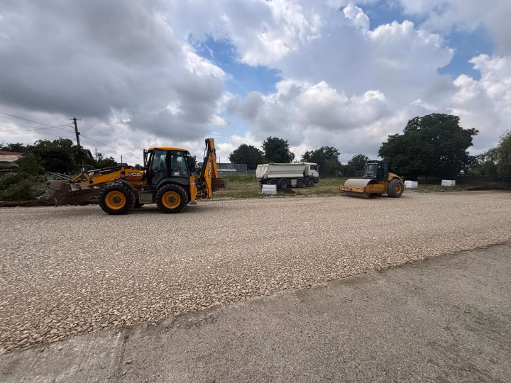 Primăria Florești va construi o parcare pentru cimitirul din sat Călinești