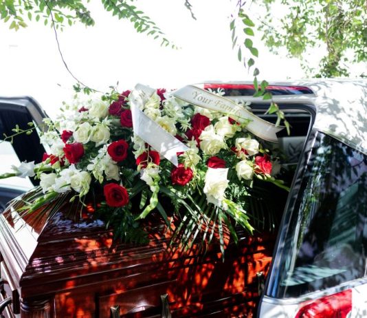 Cum alegi corect o firma de servicii funerare pentru momentul dificil in care ai pierdut pe cineva drag?